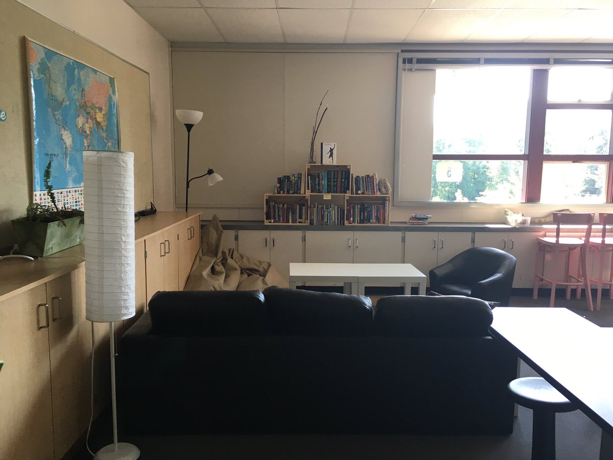 msflett's tweet photo. Here we go! @AdrienneGear amazing crate idea, I'm in love with our reading nook! @westcot_school @WestVanSchools #firstyearfeels https://t.co/M18WPSJVCI