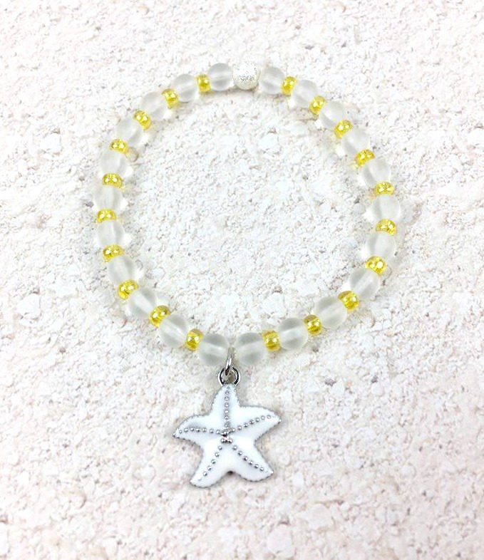 lemongemz's tweet photo. White Starfish Beaded Bracelet - Starfish Stretch Bracelet - Starfish Jewelry - Nautical Bracelet - https://t.co/aLwEENPArT #etsy #chakras https://t.co/nCtKeAlHfE