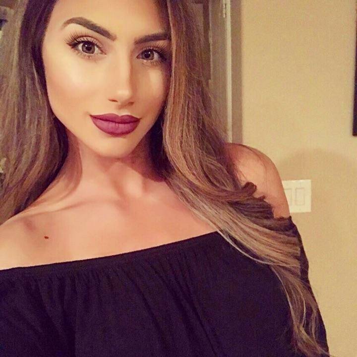 raiderd1970's tweet photo. 🙌 YASSS It's time for a great show CaliGirl💋:Hey hey hey😍❤️❤️ #Musi
https://t.co/FRrXv1OLsa https://t.co/CAAuiaKoYa