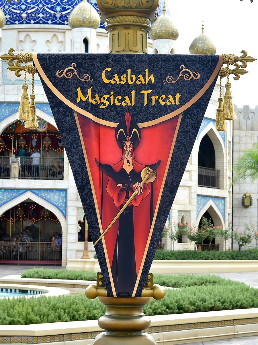 Mezzomikiのディズニーブログ 東京ディズニーシー アラビアンコーストに アラジン のディズニーヴィランズ ジャファー のバナーが登場 T Co Bfuupozltz