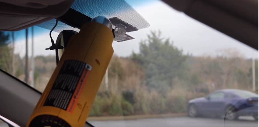 Thinkware's tweet image. Want to readjust the adhesive mount on your #dashcam? No problem! #ThinkwareTutorial here: bit.ly/2dtzp9y