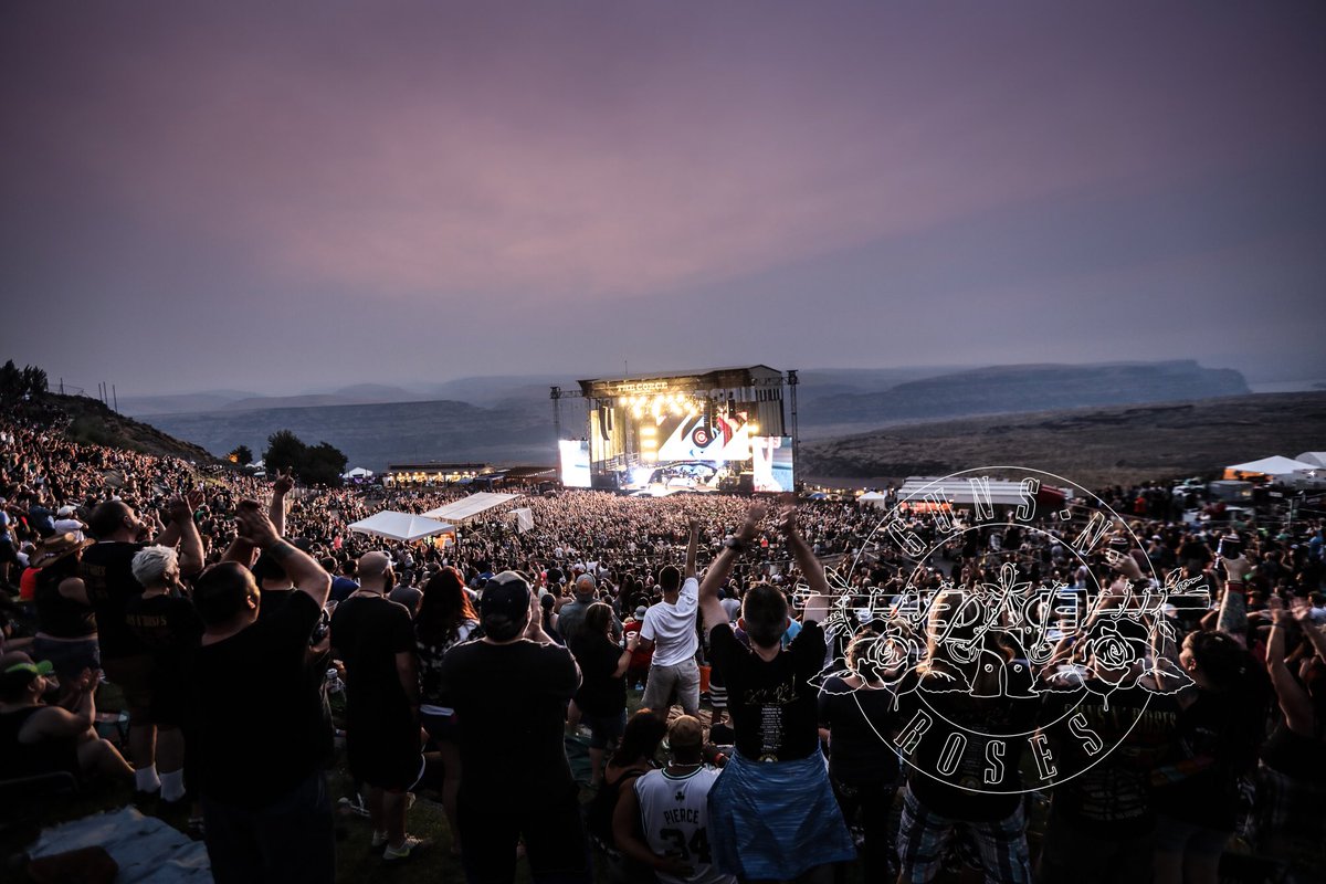 That was special!
Thank you to everyone that came to The Gorge
#GnFnR #NotInThisLifetime Tour 2017
smarturl.it/GnFnR2017