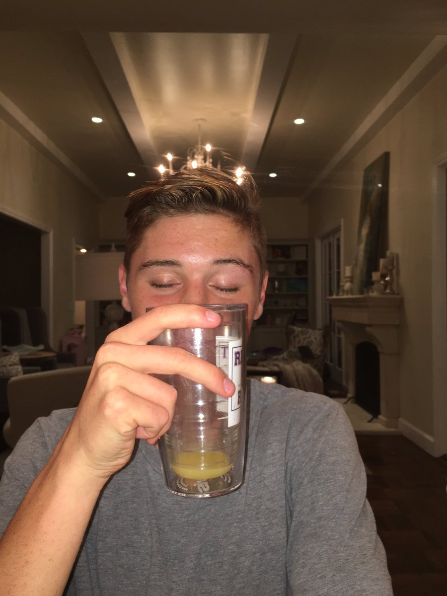 gracemck03's tweet photo. just a couple more pics for my bday boy 💗 love you!!! I hope you've had the best day ever 🎉😘 @mccombscooper https://t.co/oxaws4nhzW