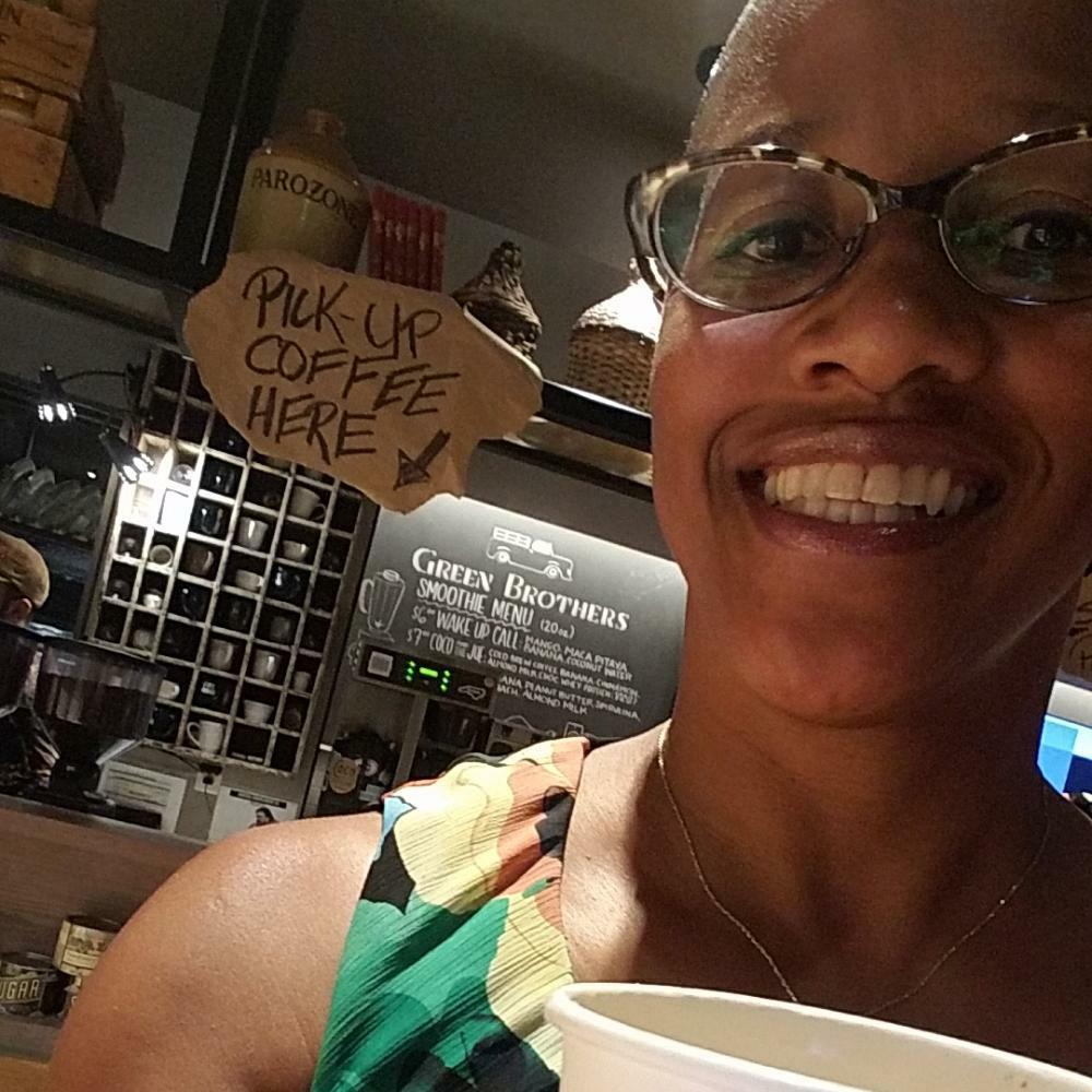 MonicaNYork's tweet photo. Late night date Uptown with friends, followed by java from @cocoandthedirector #getstealz @CATDCLT @getStealz https://t.co/pHVderrThq