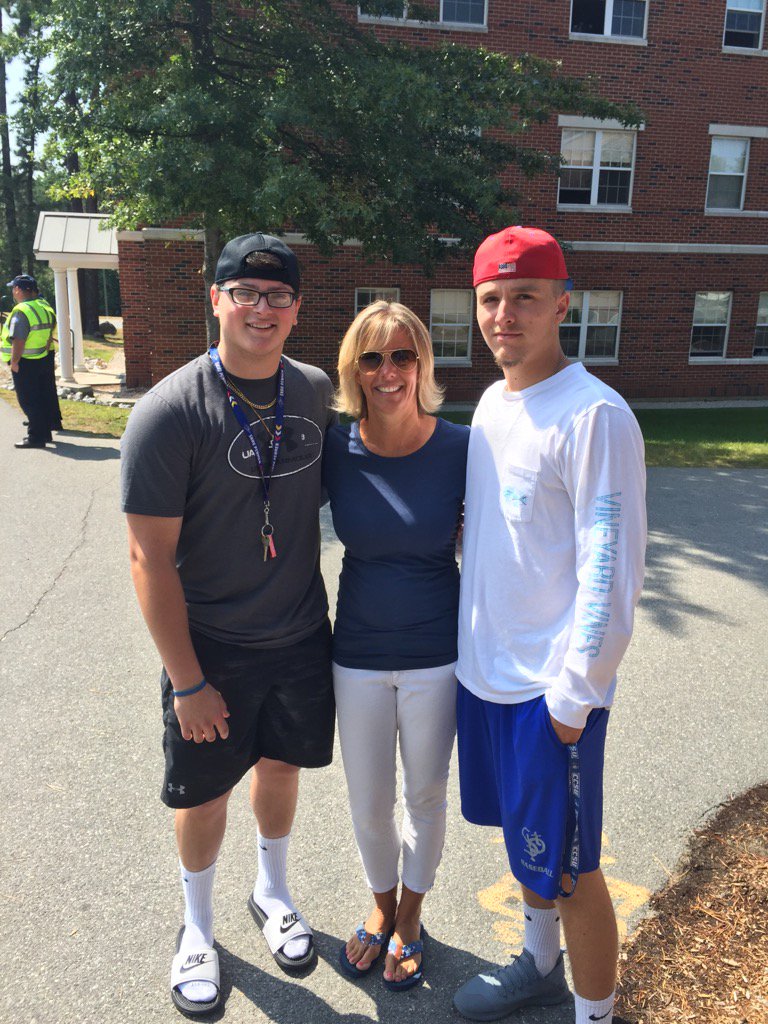 kcrean82's tweet photo. St Paul Falcon's reunited once again @ SNHU...best of luck guys!
#spbaseball #snhubaseball https://t.co/PZ2rLuxulU
