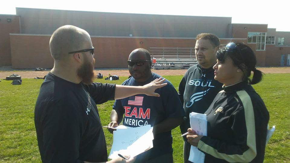 CoachLoLoc's tweet photo. ...amazing experience coaching DLine for Team America in Canada this wknd🏈🏈 #TeamAmerica #GlobeBowl #FirstFemaleCoach #BreakingBoundaries https://t.co/2cTF8rGsjD
