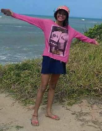Mariaahdapr's tweet photo. Princesa logo o você ne porque Deus volta pra mim o céu está em festa #laryvive https://t.co/rVQAvZCxvT
