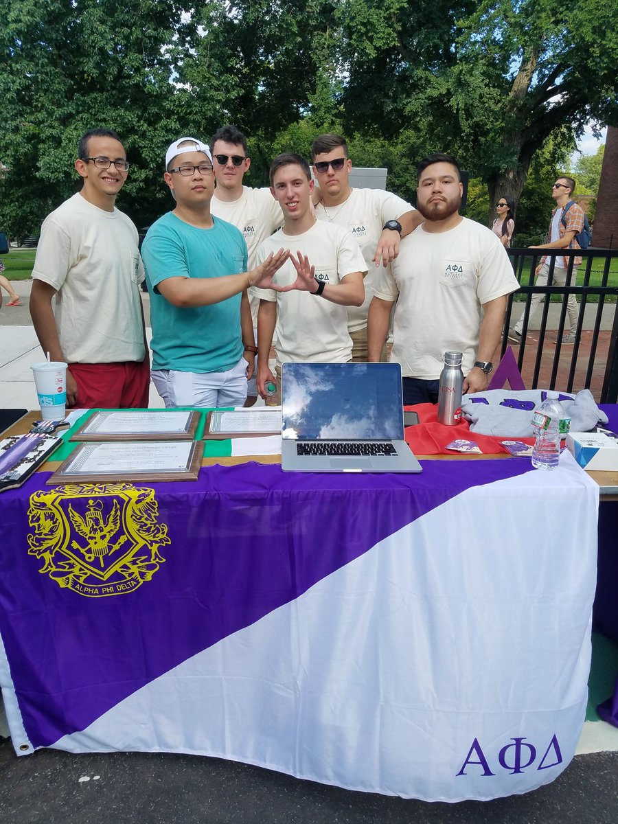 ru_apd's tweet photo. Rutgers Involvement Fair happening right now! Come learn more about our family today. We're located right in front of Scott Hall! #ruapd? https://t.co/HJglFTClDI