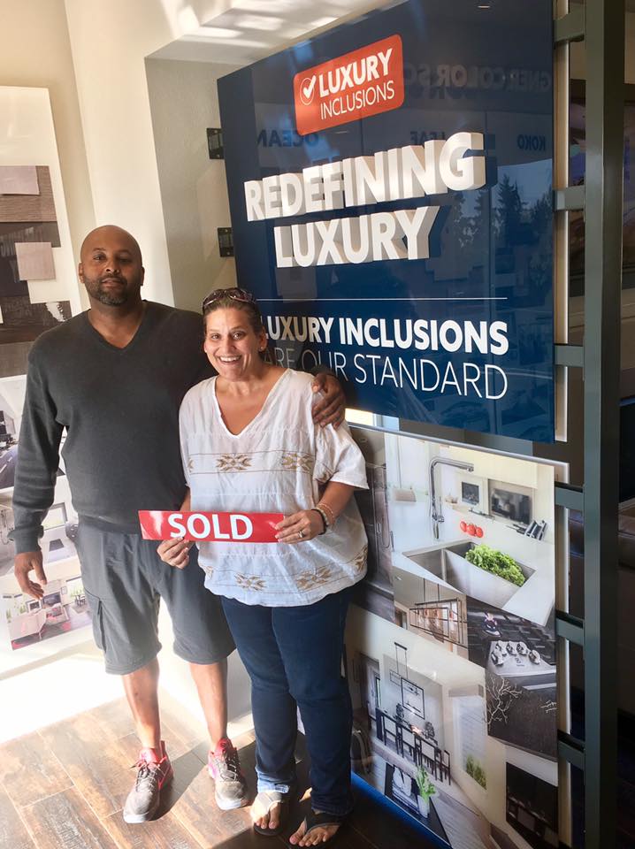 mainvuehomes's tweet image. Not only the new owners of a #foreverhome, but one of the first #MainVue families in a dream location. Pepper Hill: bit.ly/2q3jvdF