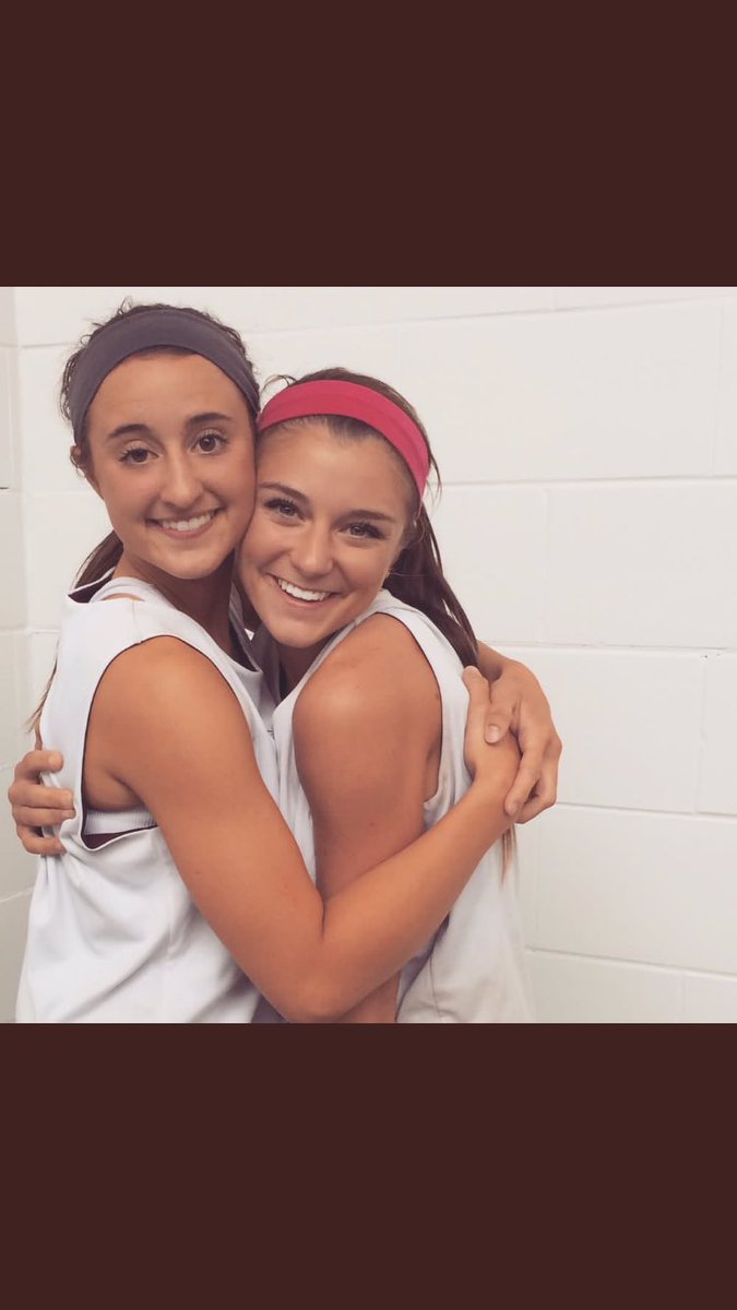 KnucklesMegan's tweet photo. HAPPY 19th BIRTHDAY TO THIS PRETTY GAL! !! Love you sm!! Hope you have the best bday! Miss you💗💗 https://t.co/PDIh3AfrYi
