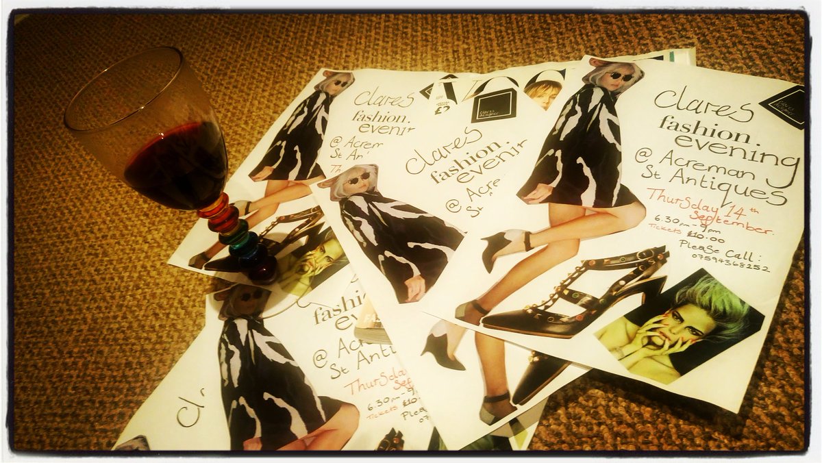 CsgibbsJ's tweet photo. #dorsethour have I missed you?! 
We're been taking our fashion show posters out&amp;about today! Tickets selling fast!Happy Monday😘 #stylelovers https://t.co/aqhIl9WDVz