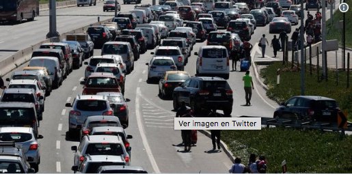 PublimetroChile's tweet photo. “Quedaron como ladrones y asesinos”: la dura crítica en redes sociales a bloqueo de taxistas en el aeropuerto
https://t.co/9Qf4iP54vJ https://t.co/LCLfd8ftVV