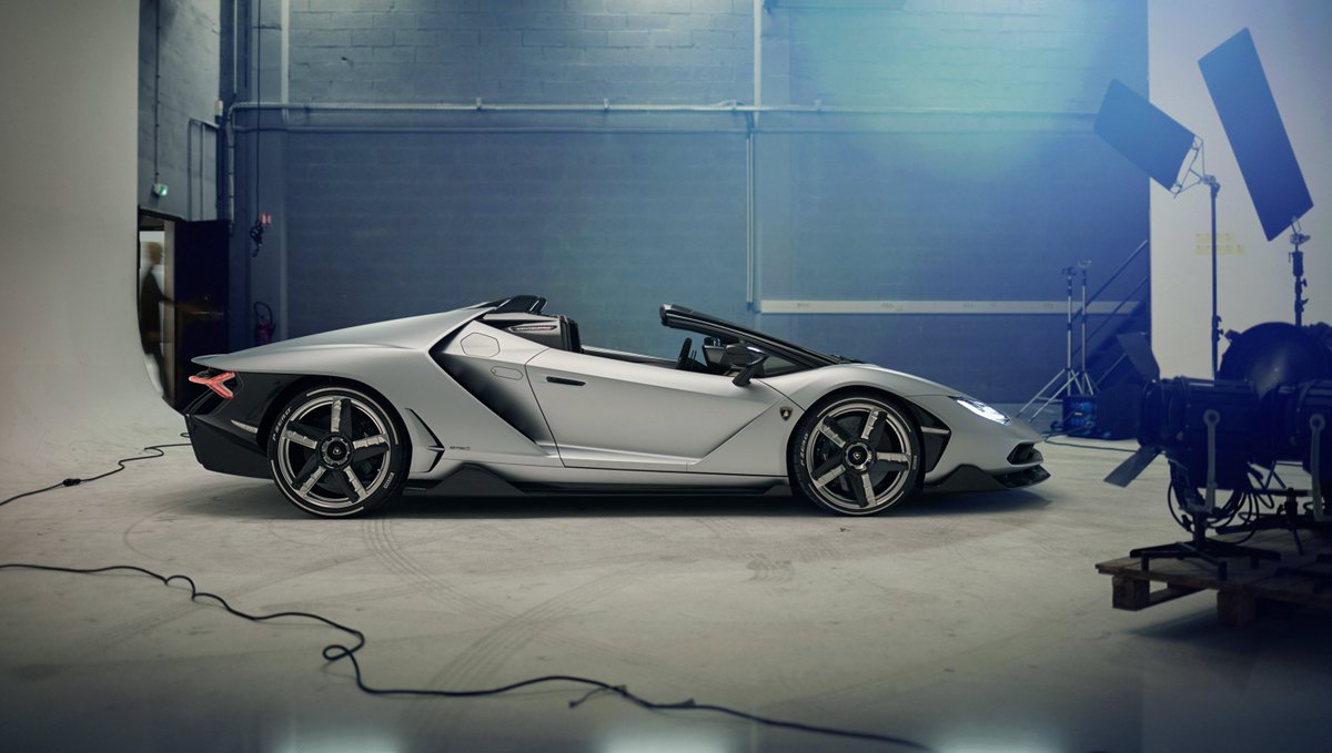Go behind-the-scenes of a gorgeous <a href="/Lamborghini/">Lamborghini</a> Centenario photo shoot: airo.ws/2iWhP5R