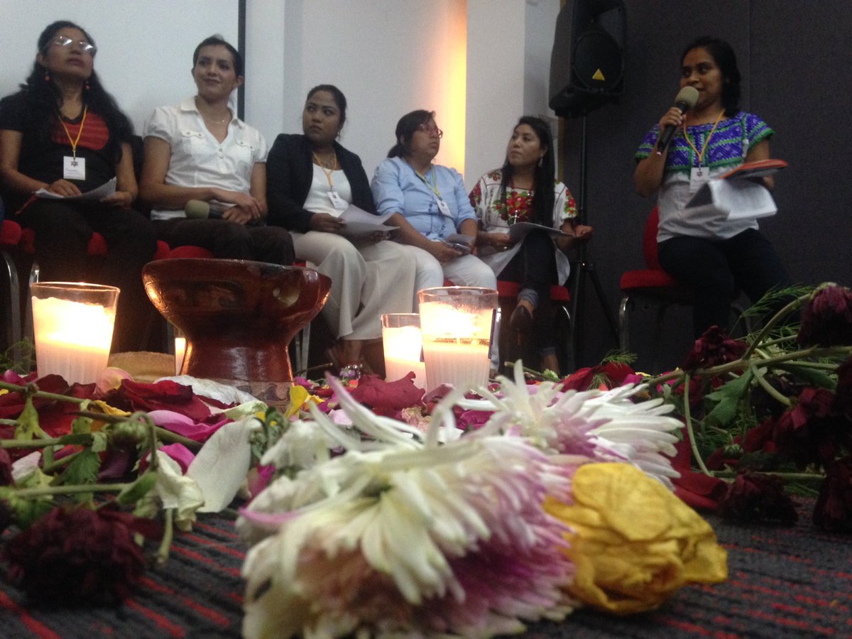 ilsb_ac's tweet photo. #MujeresIndígenas
Inicia el diálogo con autoridades como parte del Coloquio "Mujeres Jóvenes Indígenas. Identidades, derechos y diálogos." https://t.co/GJjhdGZtgX