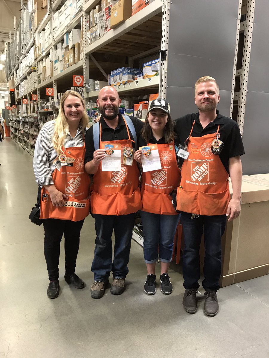 Deanna_HD's tweet photo. Way to go Vic &amp; Lexey! #2017inventoryprep #creatingshareholdervalue #3311wins https://t.co/EiPjW1B7Yf