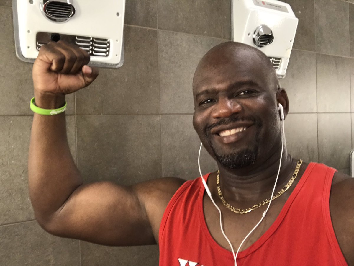 KrimsonKnight's tweet photo. Had a good workout today #LaborDay2017 . It helped keep my mind off #HurricaneIrma #FitnessMotivation #FitNupe https://t.co/Vx04kuCGvn