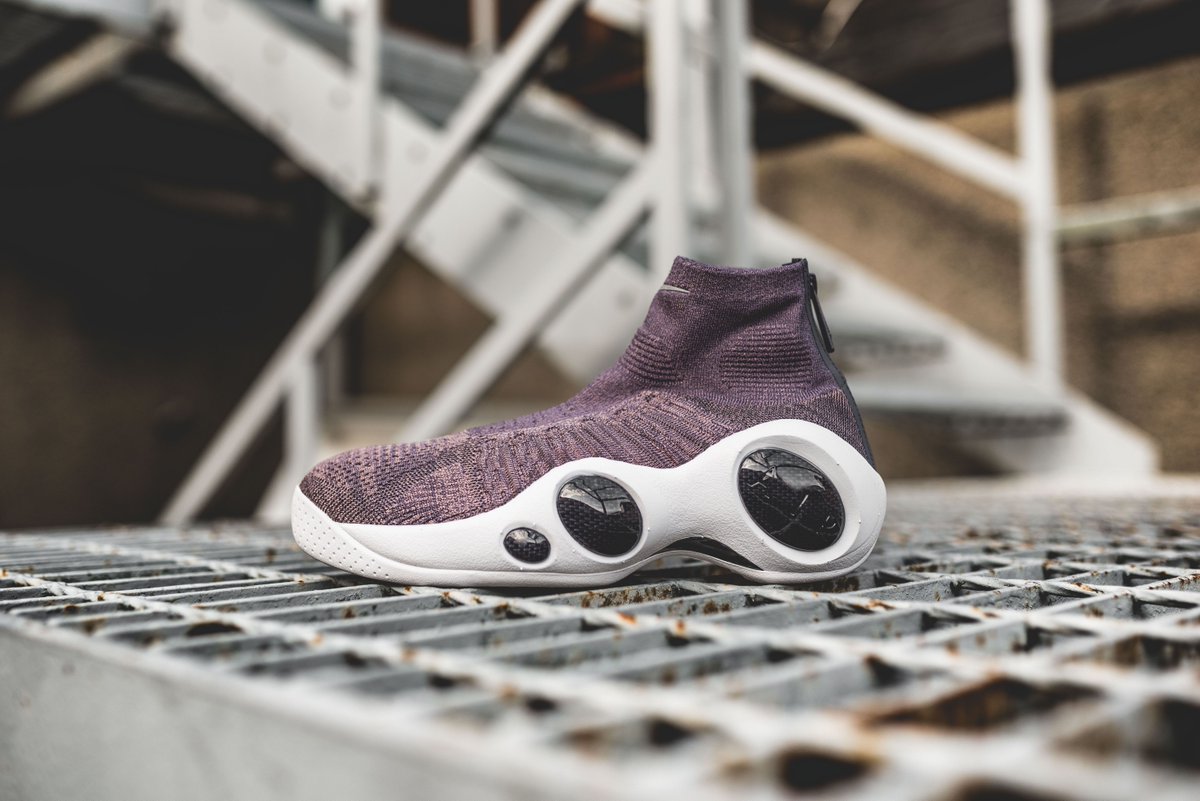 hanonshop's tweet photo. Nike Flight Bonafide "Taupe Grey" is available to buy ONLINE now!
#hanon #nike #flightbonafide
https://t.co/SMUZwPHtf0 https://t.co/yMC1Pd7UAt