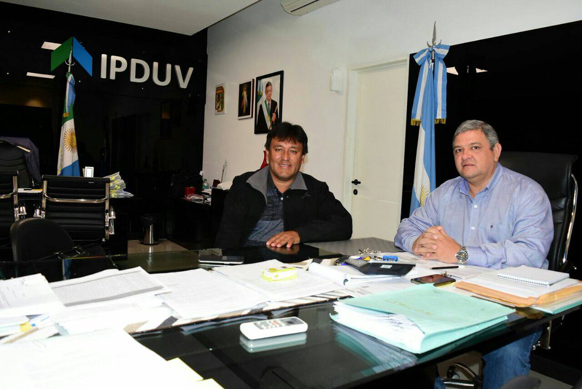 IPDUV's tweet photo. #Reunion con el Int. de #ElSauzalito
#Coordinamos acciones de trabajo a seguir en la comunidad 
#ElEstadoDeTuLado@ChacoGobierno@domingopeppo https://t.co/nfTigXgqVE