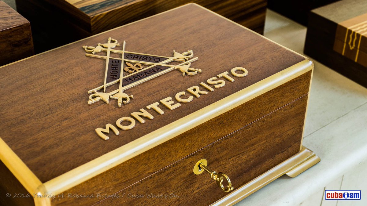 cubawhatson's tweet photo. The best humidors in Cuba. https://t.co/0ad9QsXzt2 #humidors #Habanos #tobacco  #Cuba #cedar #Caribbean #Art #wood https://t.co/vs2wtn4GVN