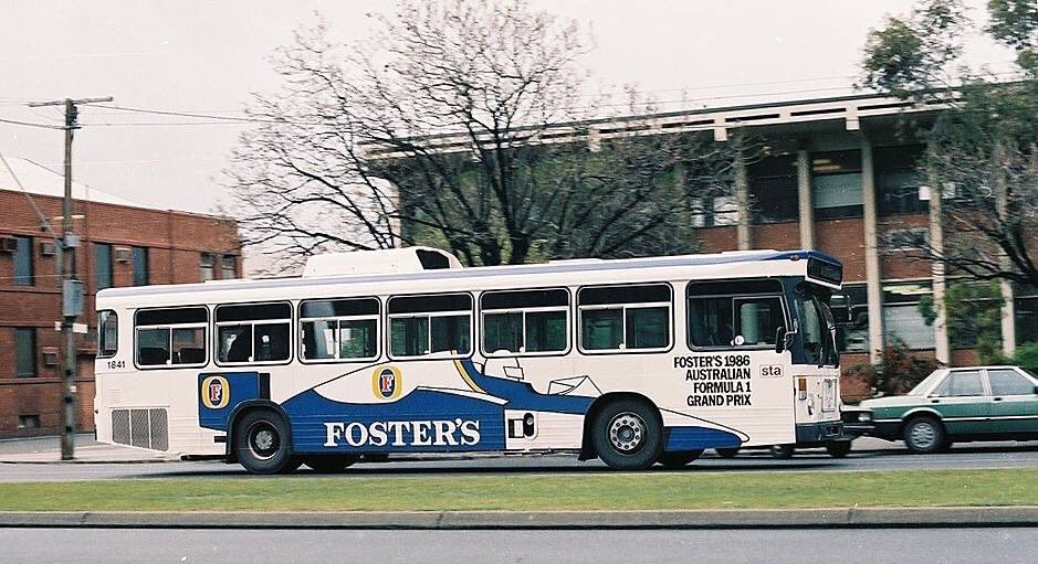 Fosters Advertising in 1986 

#australia #grandprix #beer #advertising #fosters #lager