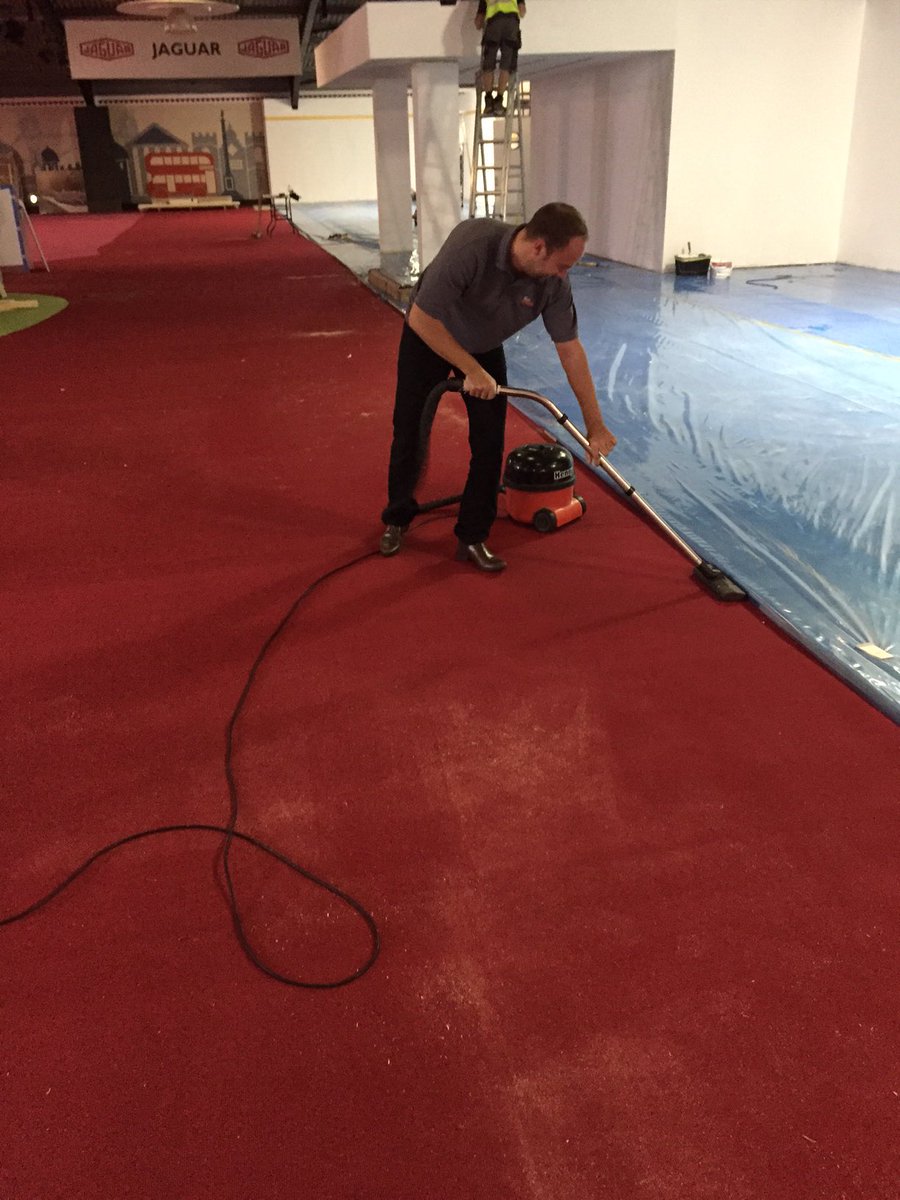 TEBHQ's tweet photo. Preparation for @goodwoodrevival continues in #Earlscourt #wedoeverything #preparation #eventprofs #Henrythehoover https://t.co/zQB1Opg1sw