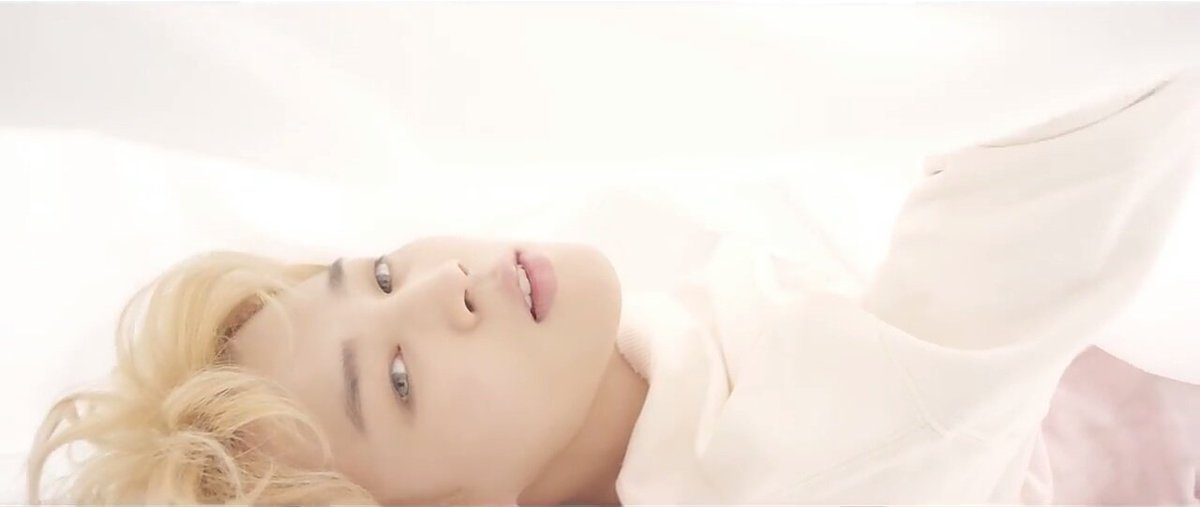 JAIIILLLEENN's tweet photo. "The moon tells me differently so, that there was really someone listening to my heartbeat, every damn night."

#JIMIN 
@BTS_twt https://t.co/dmTSEYWtaq