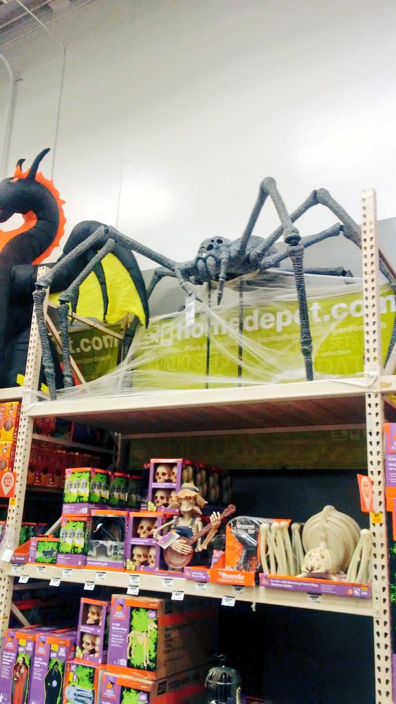 KyraKupetsky's tweet image. Home Depot does NOT FOOL AROUND when it comes to Halloween