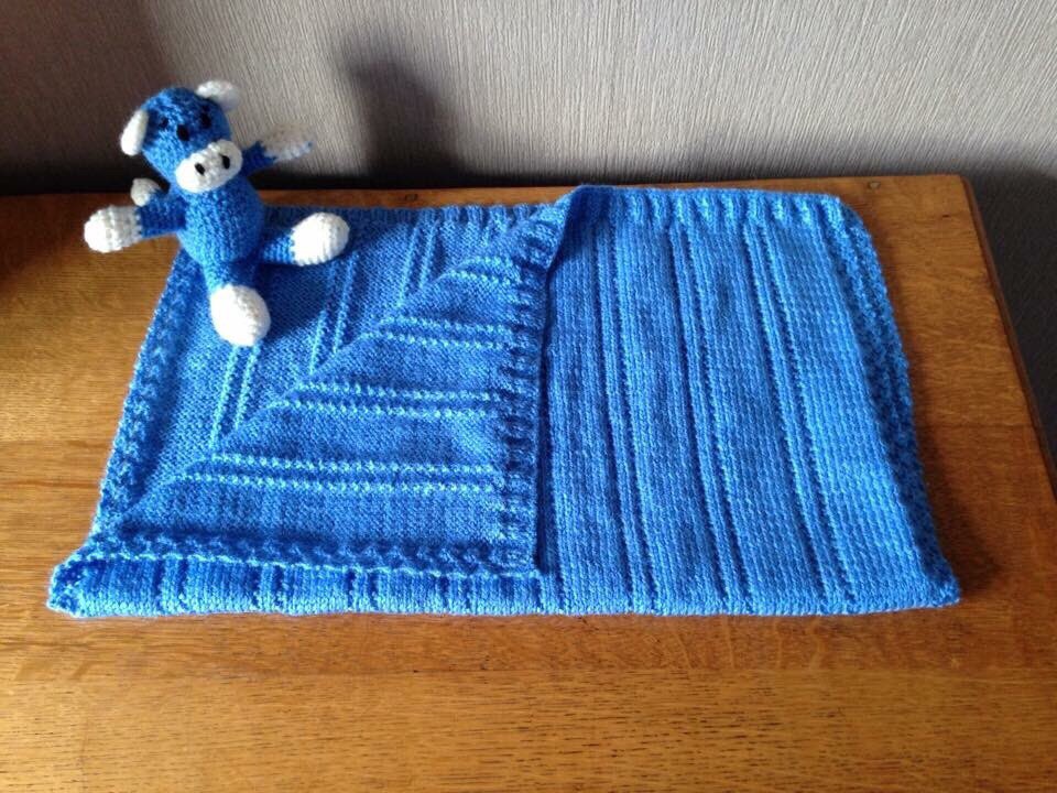 Tanyawarren's tweet photo. #handmade car seat blanket for #baby. Nice gift idea. https://t.co/rD7ayDYpOQ #FlockBN #TWDA #uksopro #baby #gift #mummyblogger https://t.co/CZJjy9FE8s