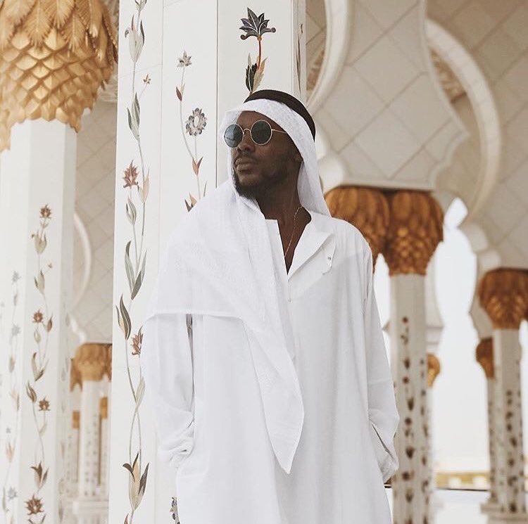 AfricanStyleArc's tweet photo. @adekunleGOLD   | “Style is a way to say who you are without having to speak.” — Rachel https://t.co/gthJaZBBsU