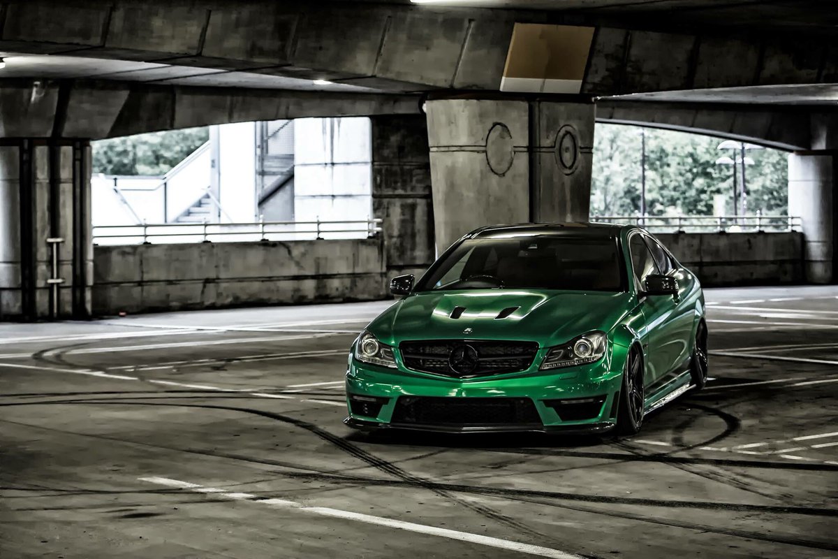 MotorAddictsMag's tweet photo. The Hulk is now live on https://t.co/YGNhGL671V 

#hulk #mercedesbenz #c63 #bagged #slammed #stanced #beastmode #green #motoraddicts https://t.co/mopOO7zH2P