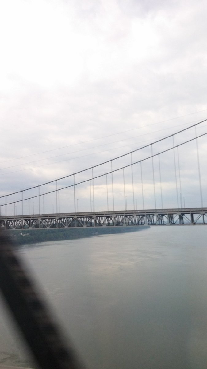 carolyn1068's tweet photo. Train is moving...bad picture! #Quebecbridge https://t.co/oKOoh8cPUK