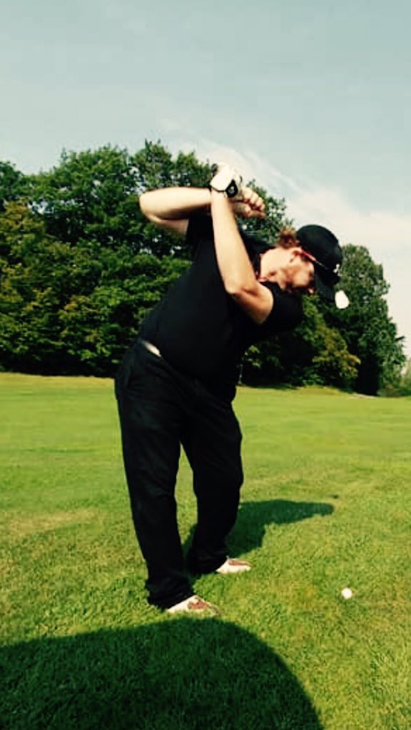 thepuckdude's tweet photo. Great morning on the course with the lads. Fuck me I didn't play enough golf this year. #SingleDadProbs https://t.co/USkR4wy4Li