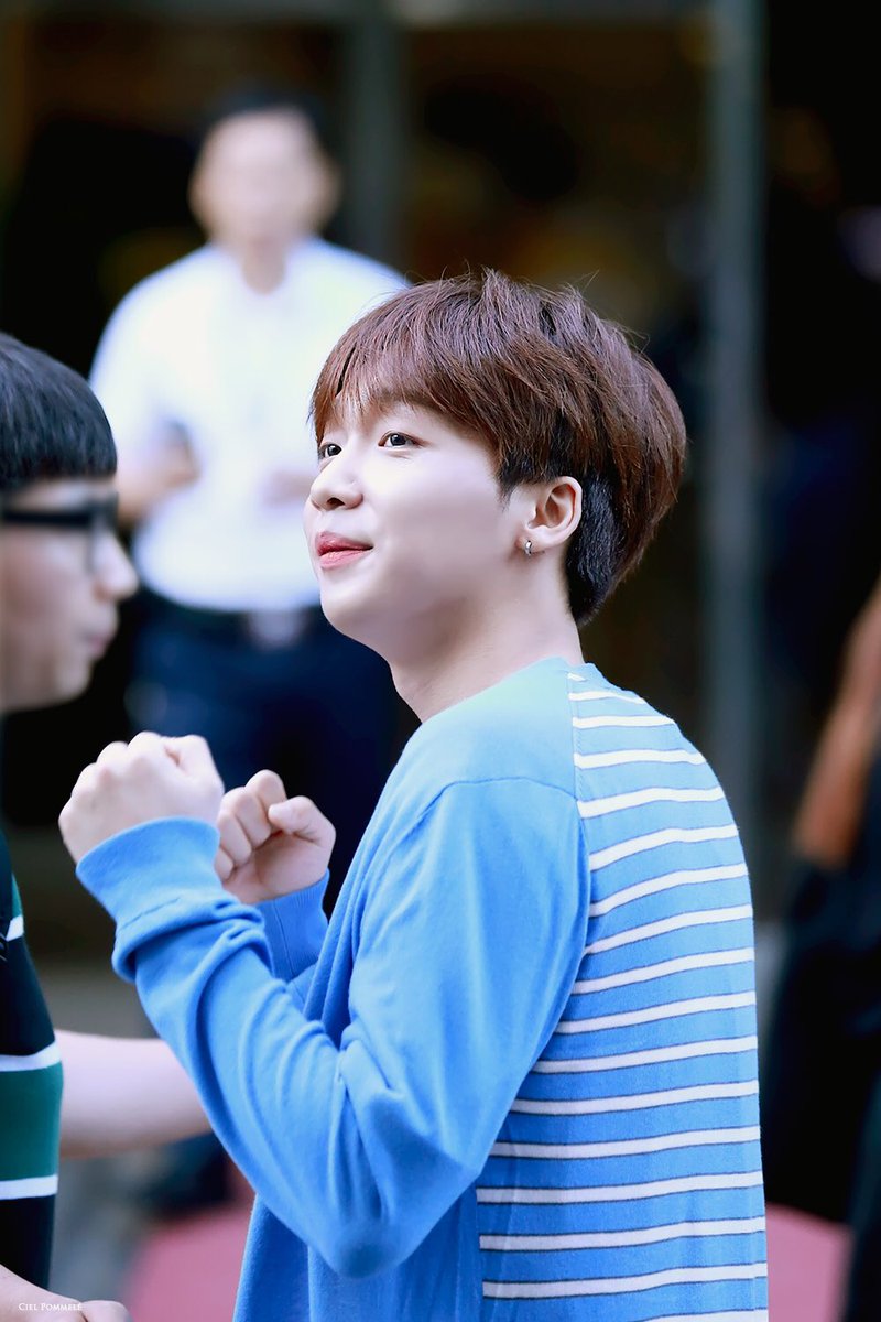 cielpommele_'s tweet photo. 170901 뮤직뱅크 출근길
#정세운 #JUST_U 
웃는거 너무이뻐ㅠ

https://t.co/iVlfgmQkse
https://t.co/BVBbwJNJkr
https://t.co/50zoHZ42Hv
https://t.co/UxtOrELZFt https://t.co/Agk5yIQGRE