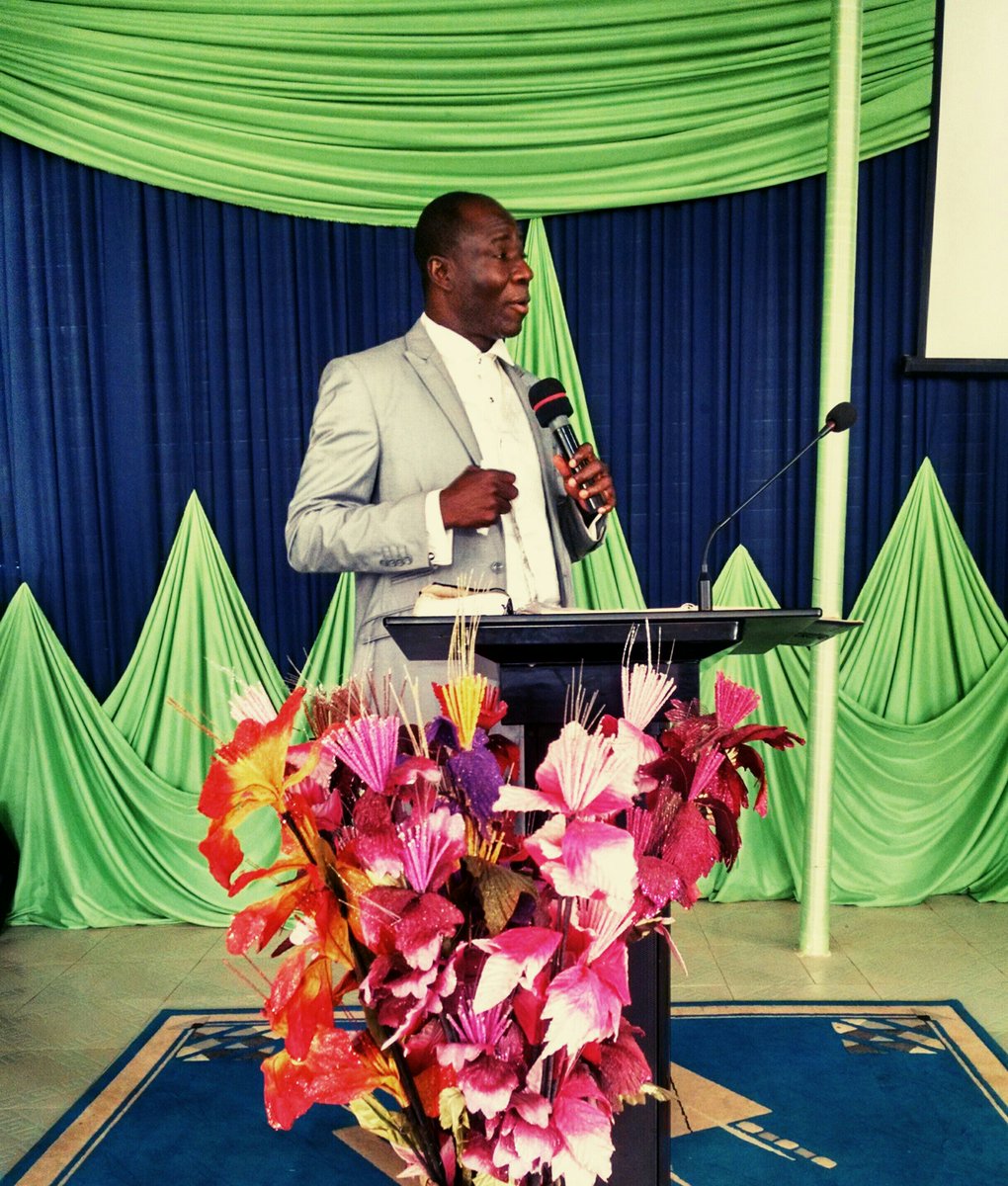 LGIChurches's tweet photo. When God COMMANDS all things fall into PLACE. #AnnualConvention2017 #November2017 #TenthYearAnniversary #TheWord #LGIC https://t.co/uPXYTauHAB