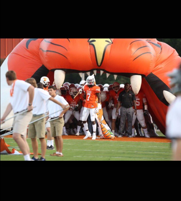 Babecap's tweet photo. #LongliveLP #6 we gone ball for u 🙏🏾💪🏾 https://t.co/GWPDlDhDqp