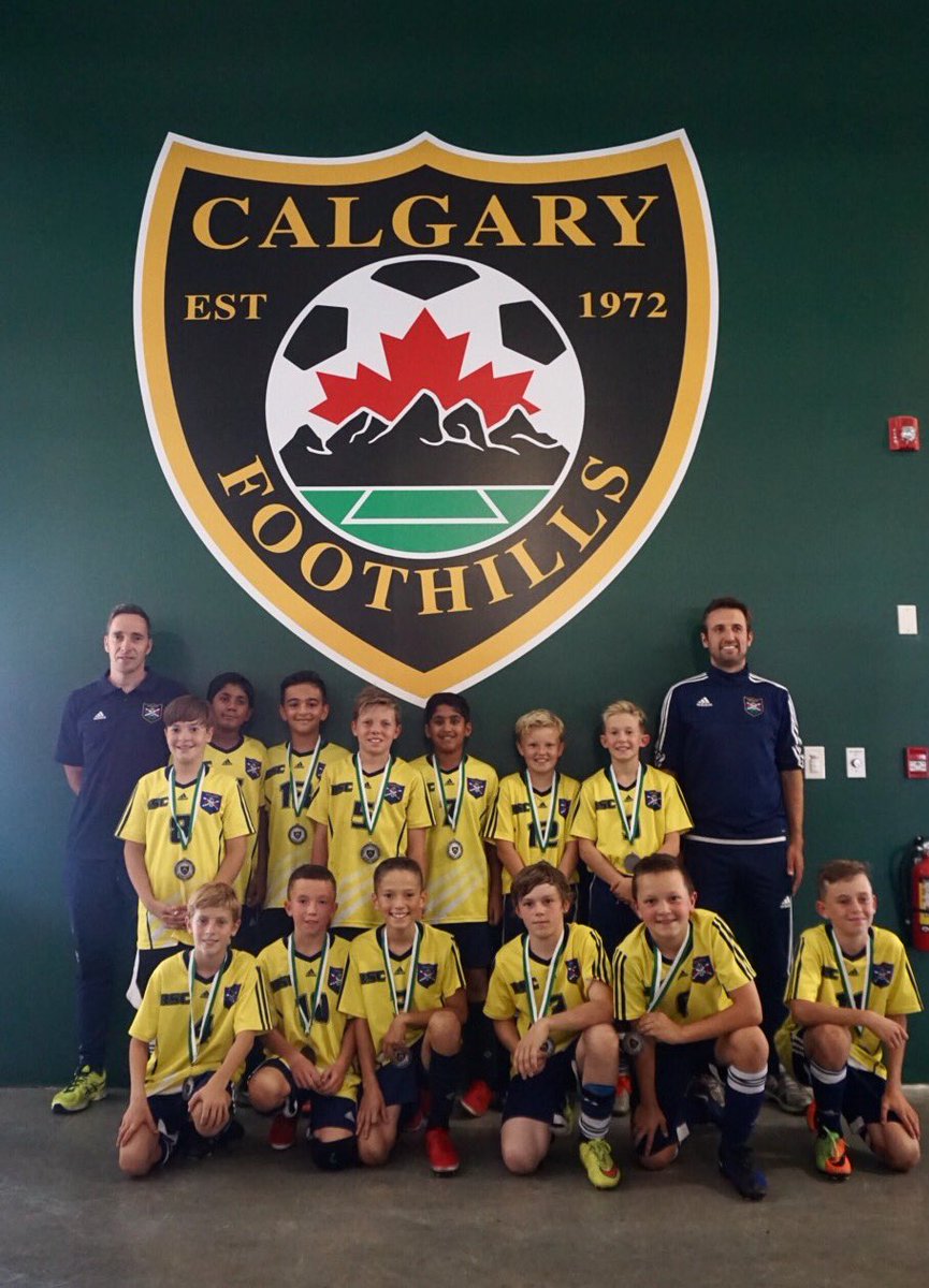 FoothillsSoccer's tweet photo. U11 Boys: Foothills winning against a strong @calgary_rangers team. Great game guys 👍 https://t.co/vjZPNB3BeG