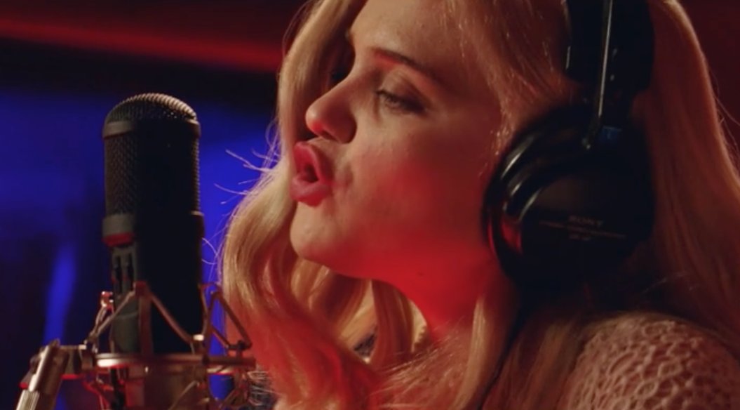 consequence's tweet photo. Watch Baby Driver's director @EdgarWright and @SkyFerreira reunite for "Easy" music video: https://t.co/CaFv6uNtqm https://t.co/uGnArnnsyw