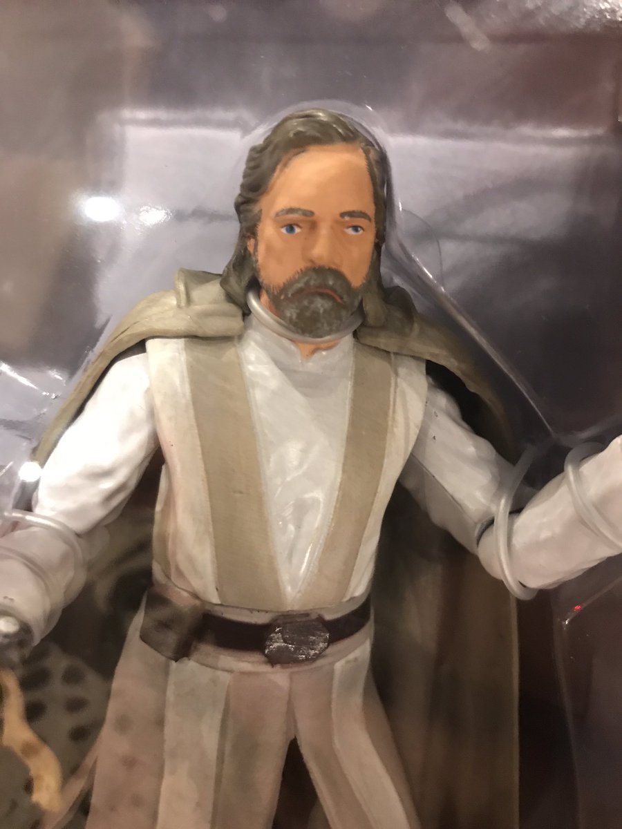 flyingdownthe10's tweet photo. @HamillHimself you have to see this Luke Skywalker figure 😂 #FreakyForceFriday #UniqueLookLuke https://t.co/TJCgoRCLzw
