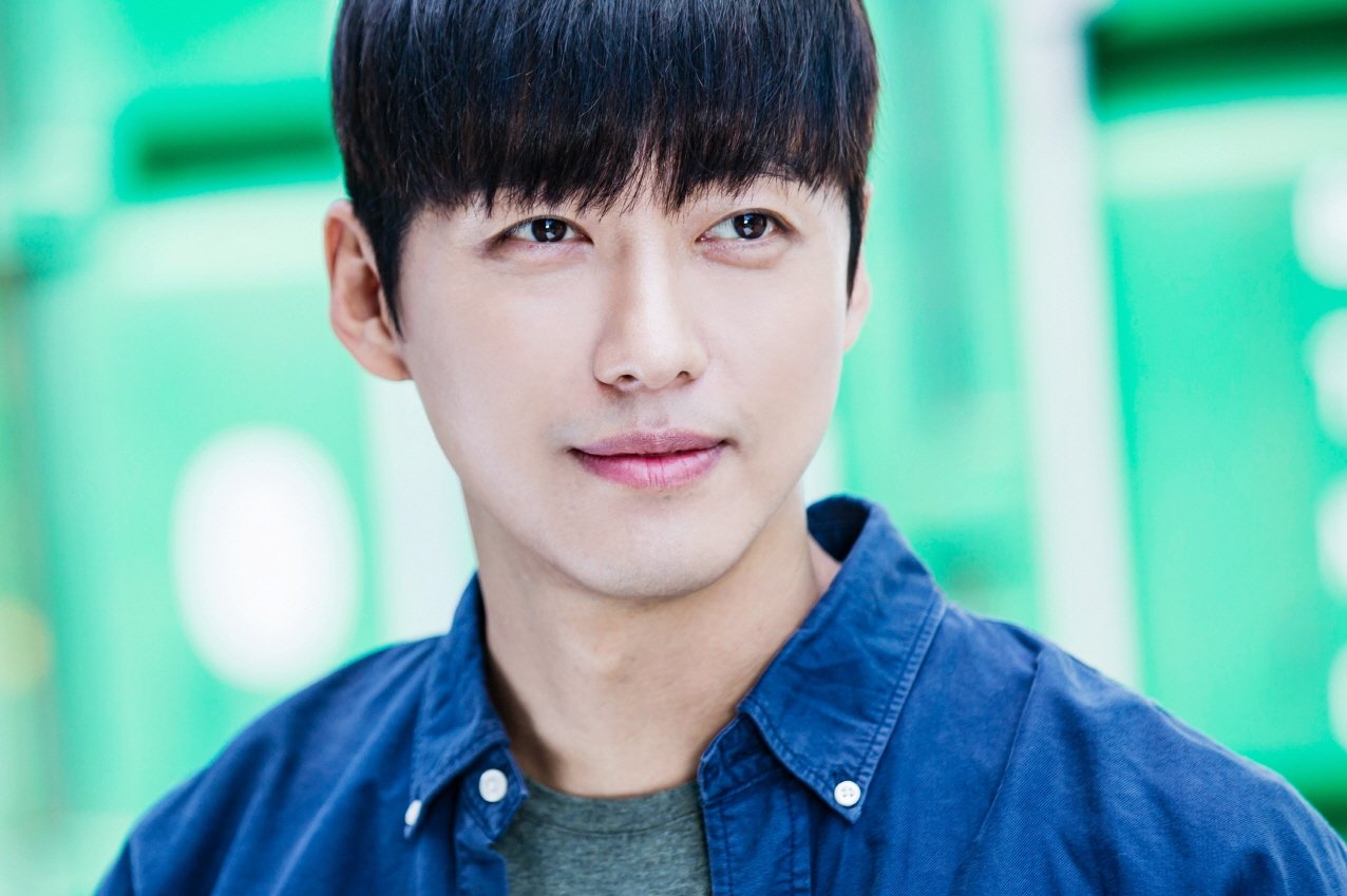 DI79030V4AA8DSh.jpg:large