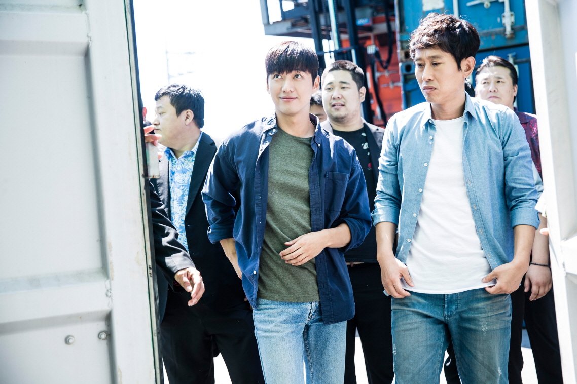 DI7904nUwAASifu.jpg:large