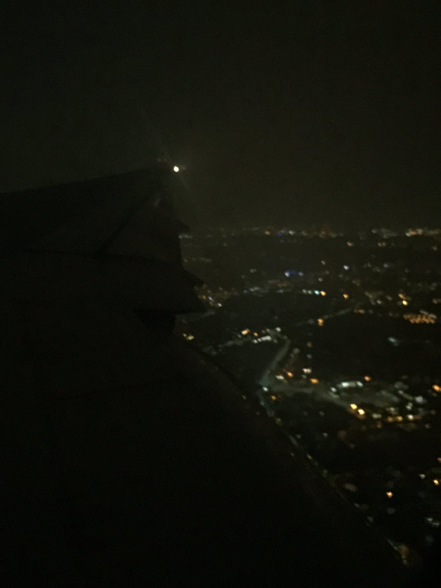 jwush's tweet photo. 5.20am landing at #EGLL. No hold over #Biggin #BA74 #Los-#LHR #777 G-VIID @MarkGrigg https://t.co/s3XdJPlBBB