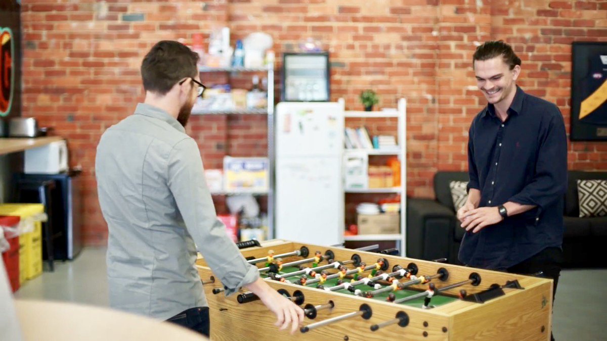 Optimising tweet media