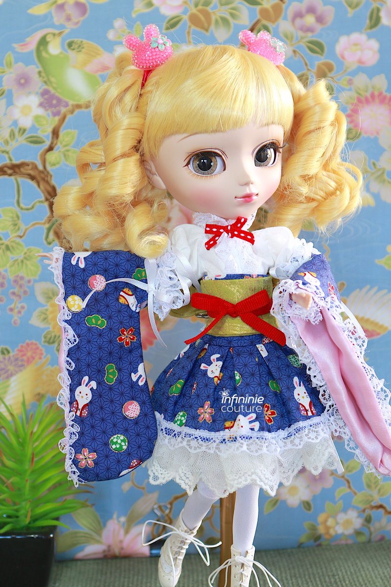 InfininieCoutur's tweet photo. Pullip VeryBerry Pop is a rising star in the fashion world π€£.
#pullip #doll #kimono #spring #pullipstyle #toys #fashion #model #Australia https://t.co/4flktzmFXV
