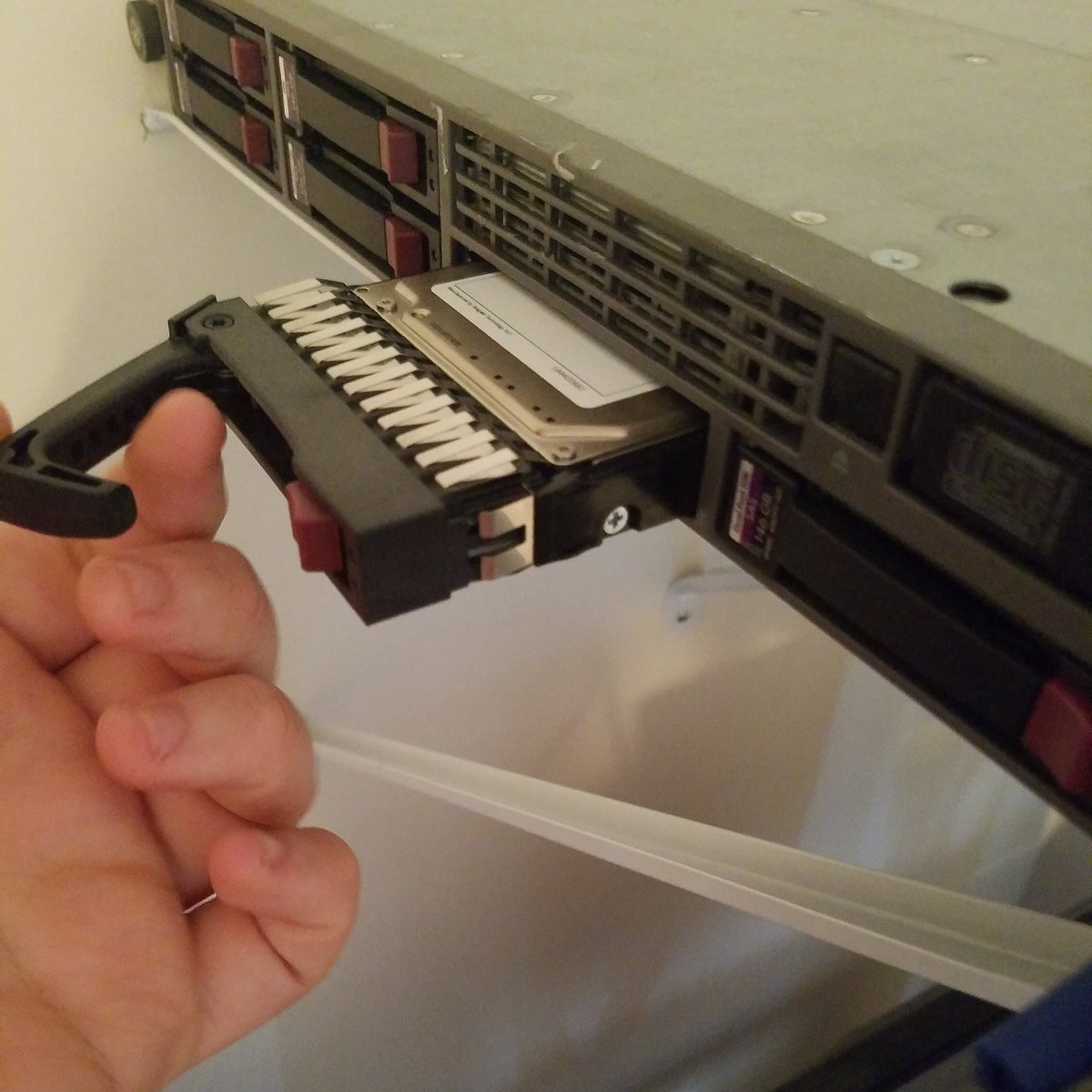 MobVPN's tweet photo. VPN hosting is still heavily in Demand and #MobVPN is here to handle anything you throw at us! Choose from 10 countries! #HP #DataCenter https://t.co/rDOPuD4tKP