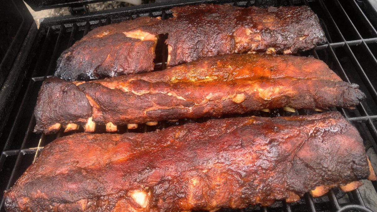 sptmnky's tweet photo. Done ribs good #drooooool https://t.co/RcTlMA9WfX