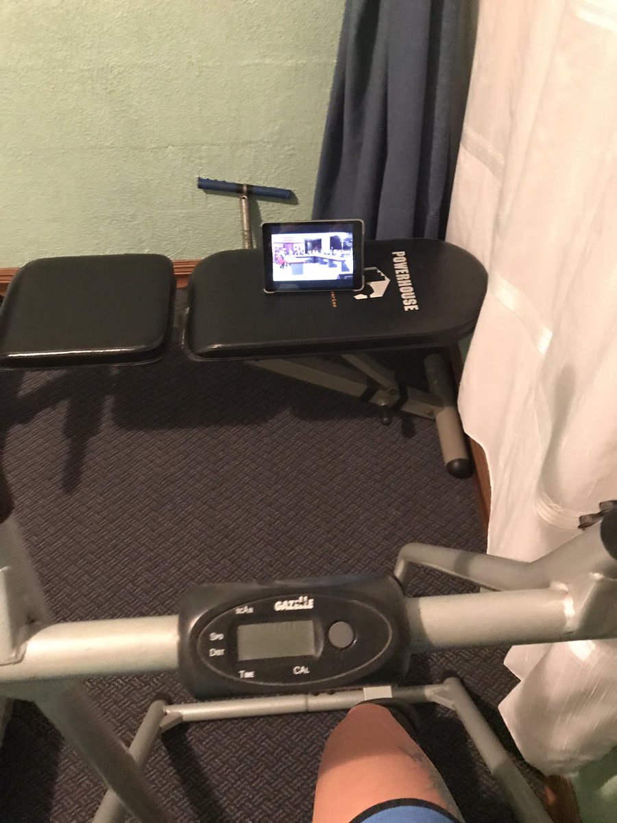 zoremora's tweet photo. Aprovechando el tiempo: Entreno + Comparecencia LGS https://t.co/4IbImN5OoC