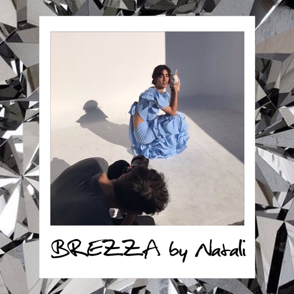 BrezzaByNatali's tweet photo. #BehindTheScenes —@BrezzaByNatali Primavera/Verano 2017-18.
Coming soon... https://t.co/RlEIc98CO0
