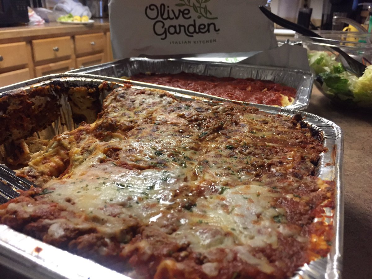 mtproff's tweet photo. Big thanks #oglaborday  busy #montanafirefighters appreciate you kindness and generosity. #staysafe #OliveGarden https://t.co/JK0AOFYVXP