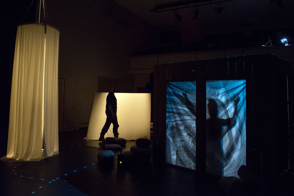 MoceanDance's tweet photo. Shadows, light &amp; vibration showers with music &amp; dance. A unique audience experience. Limited seating @AlderneyLanding book ahead! #burnwater https://t.co/qIZRtF2SHA