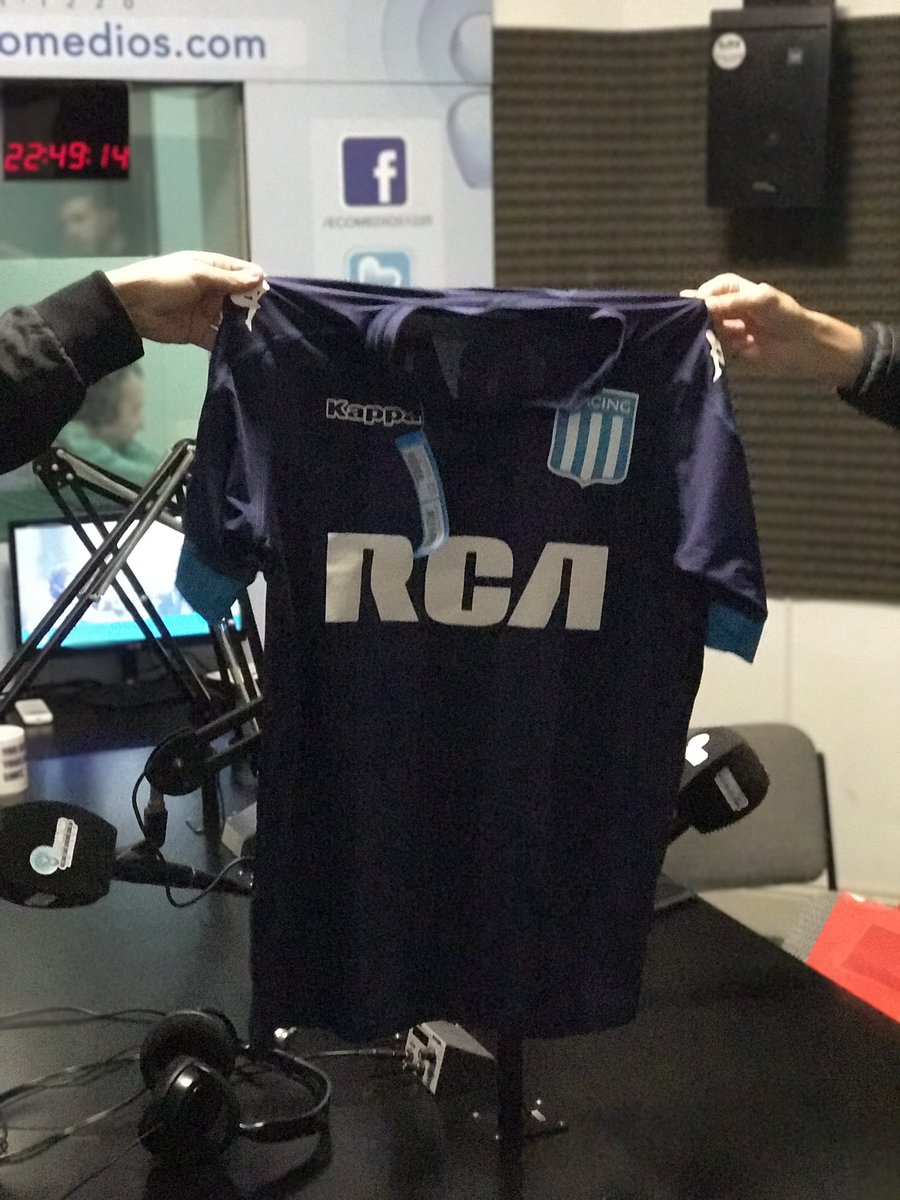 ultimajugadaeco's tweet photo. [SORTEO] Ganate la camiseta de @RacingClub! Seguinos, dale RT a este tuit y ya participás. https://t.co/3VFjpidNeN